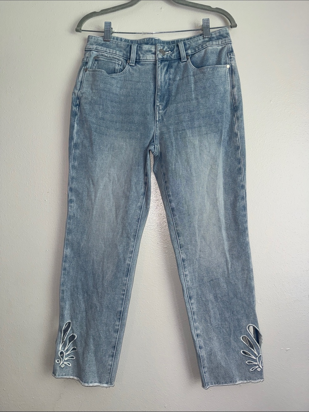 Soft surroundings Light Blue Women’s Jeans with Hem Embroidery